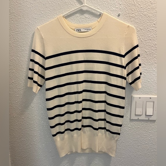 Zara Cream and dark navy blue/black Striped Short Sleeve Tee - Picture 5 of 9